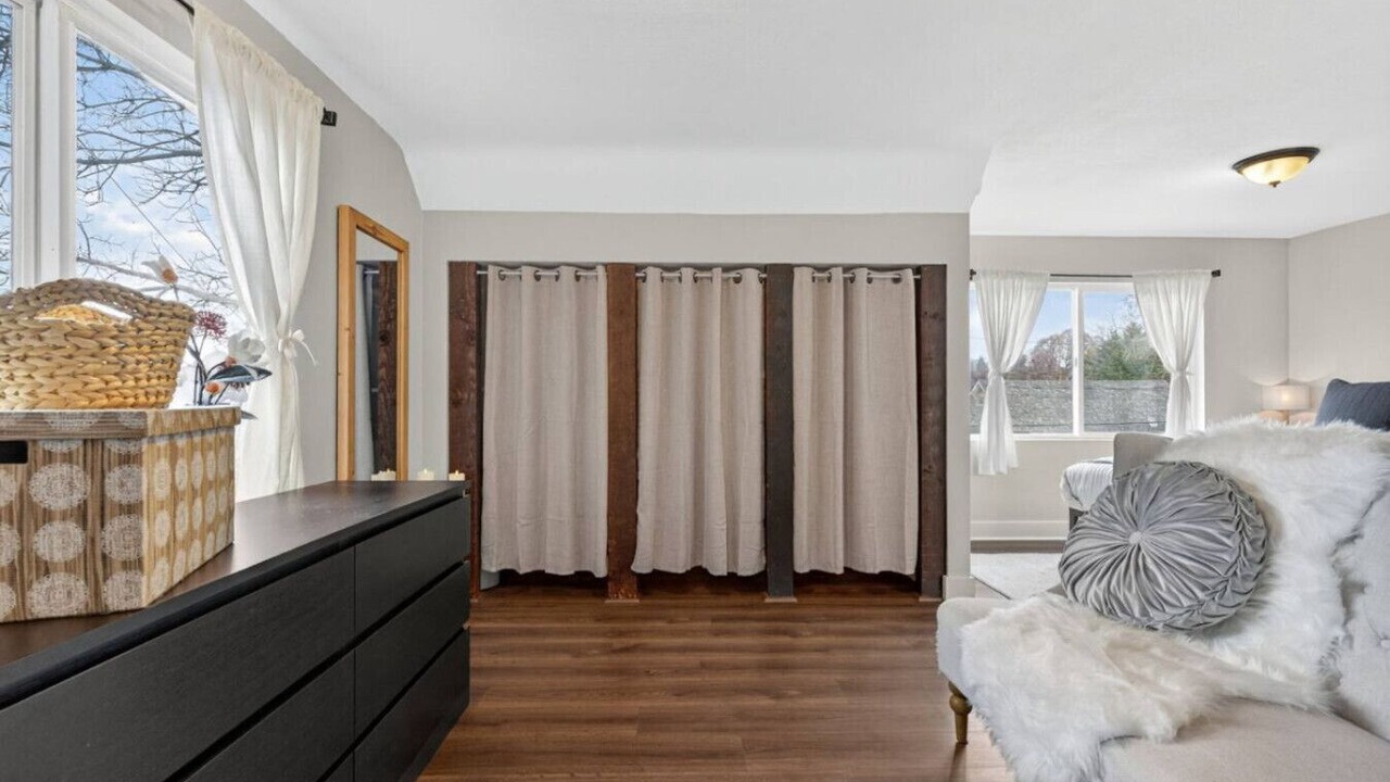 Photo of Livingroom in Hough