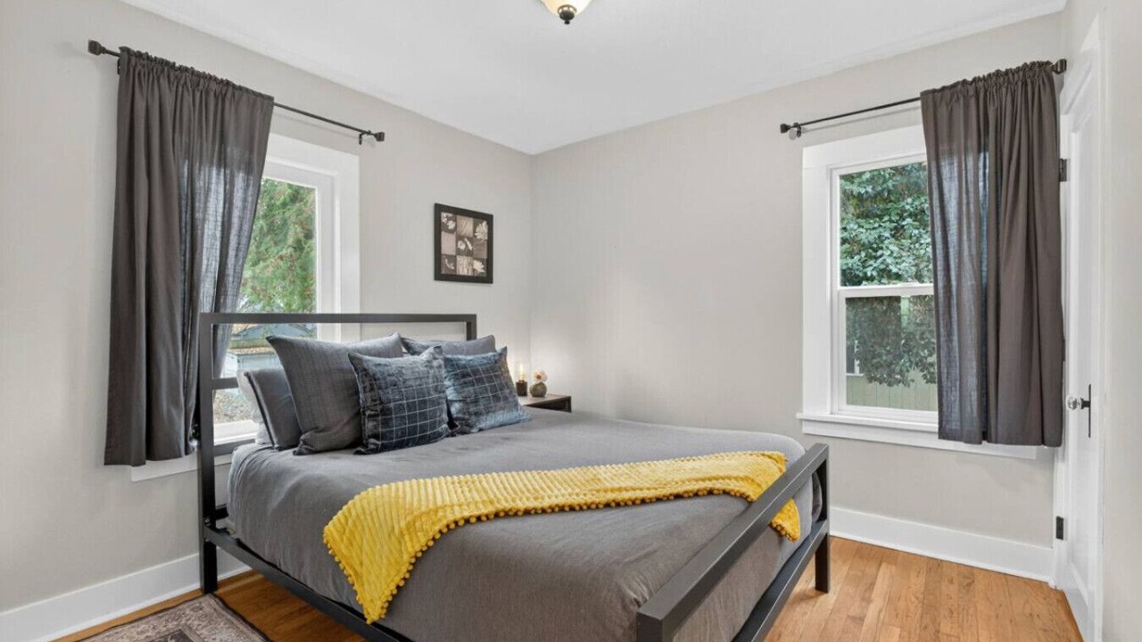 Photo of Bedroom in Hough