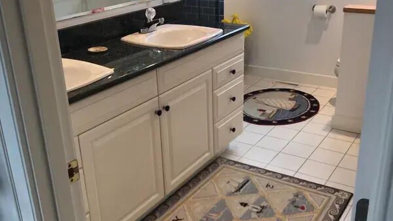 Photo of Bathroom in Tom Nevers