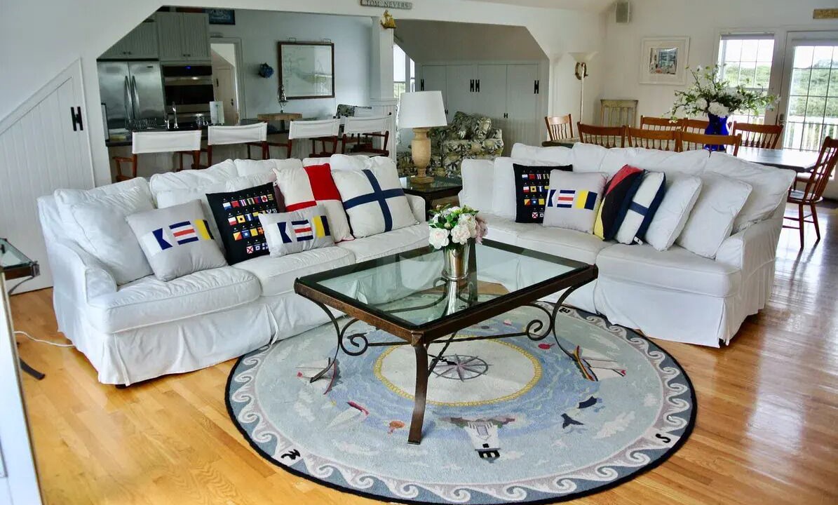 Photo of Livingroom in Tom Nevers