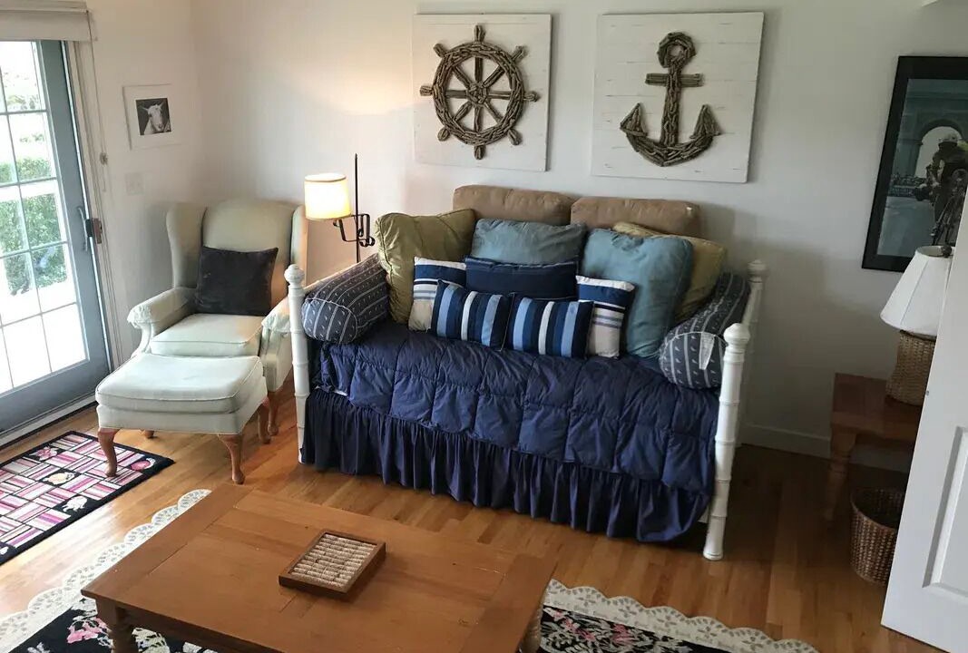 Photo of Livingroom in Tom Nevers