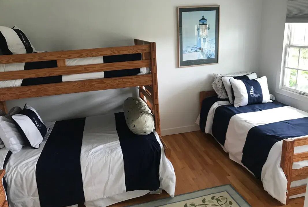 Photo of Bedroom in Tom Nevers