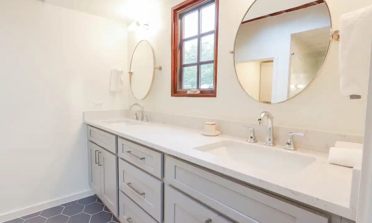 Photo of Bathroom in Alamo Heights