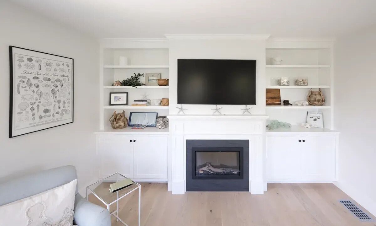 Photo of Livingroom in Brant Point