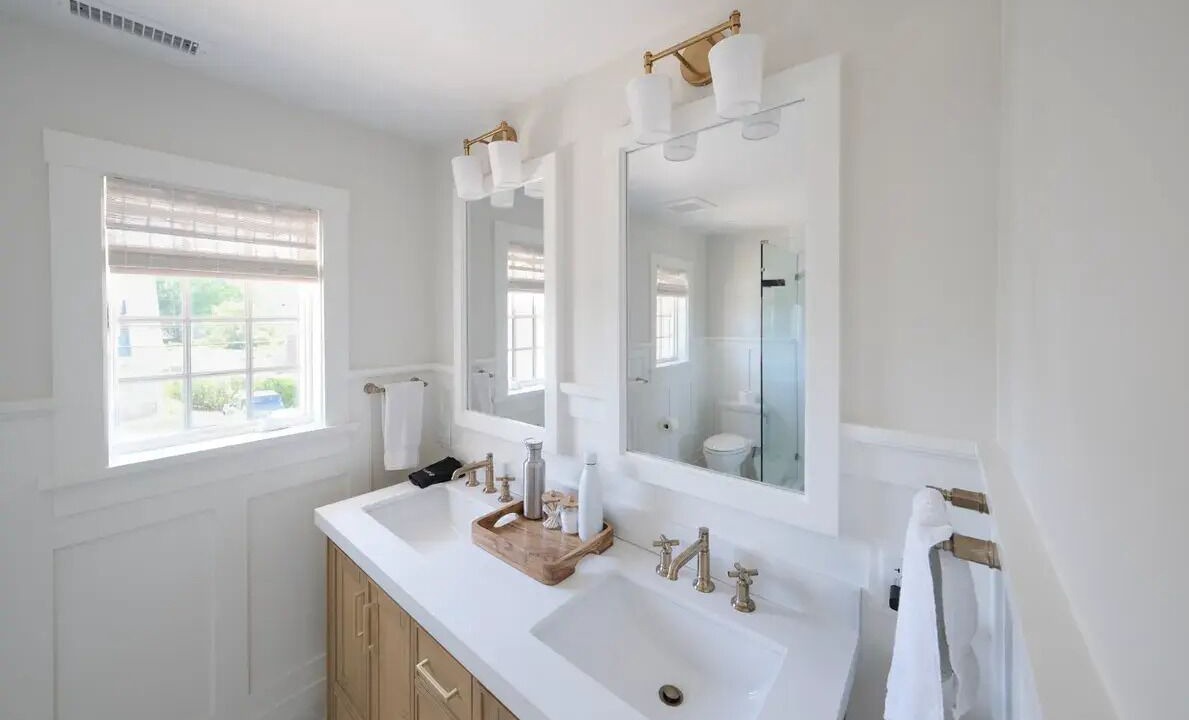 Photo of Bathroom in Brant Point