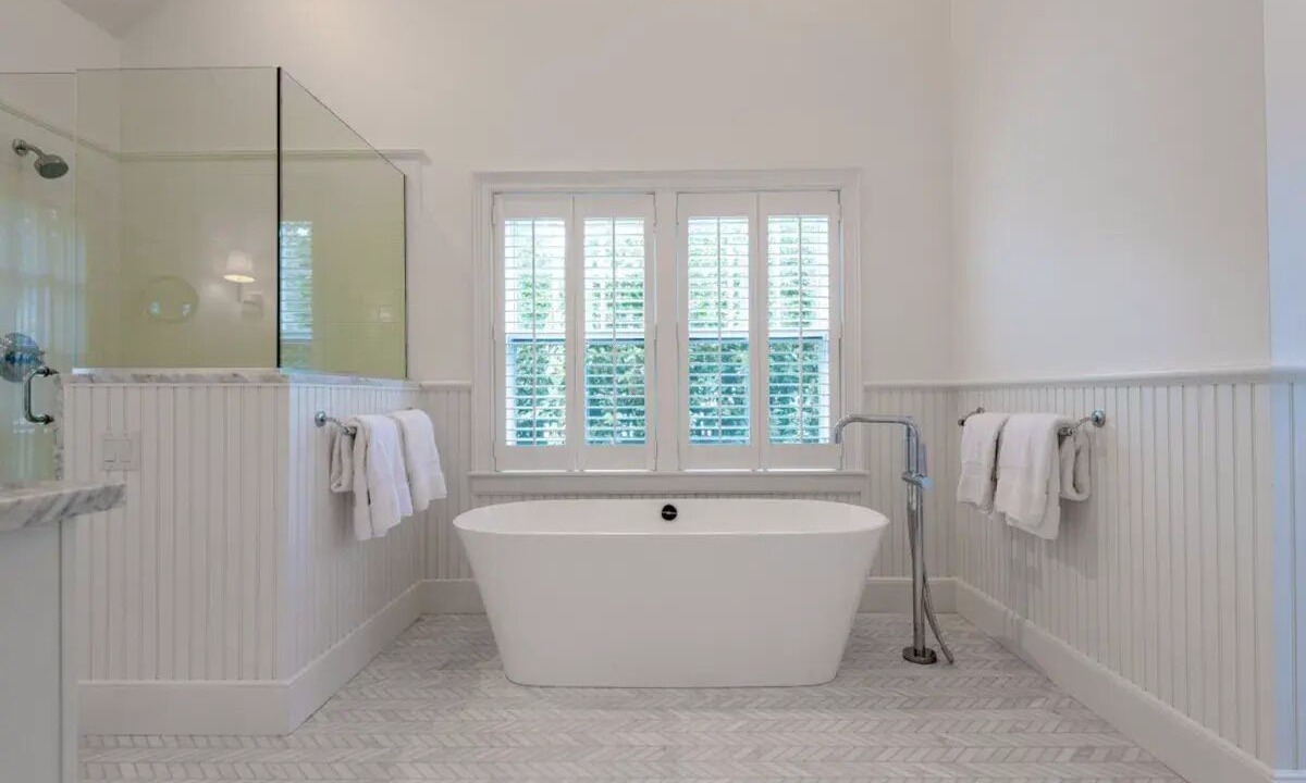 Photo of Bathroom in Cliff