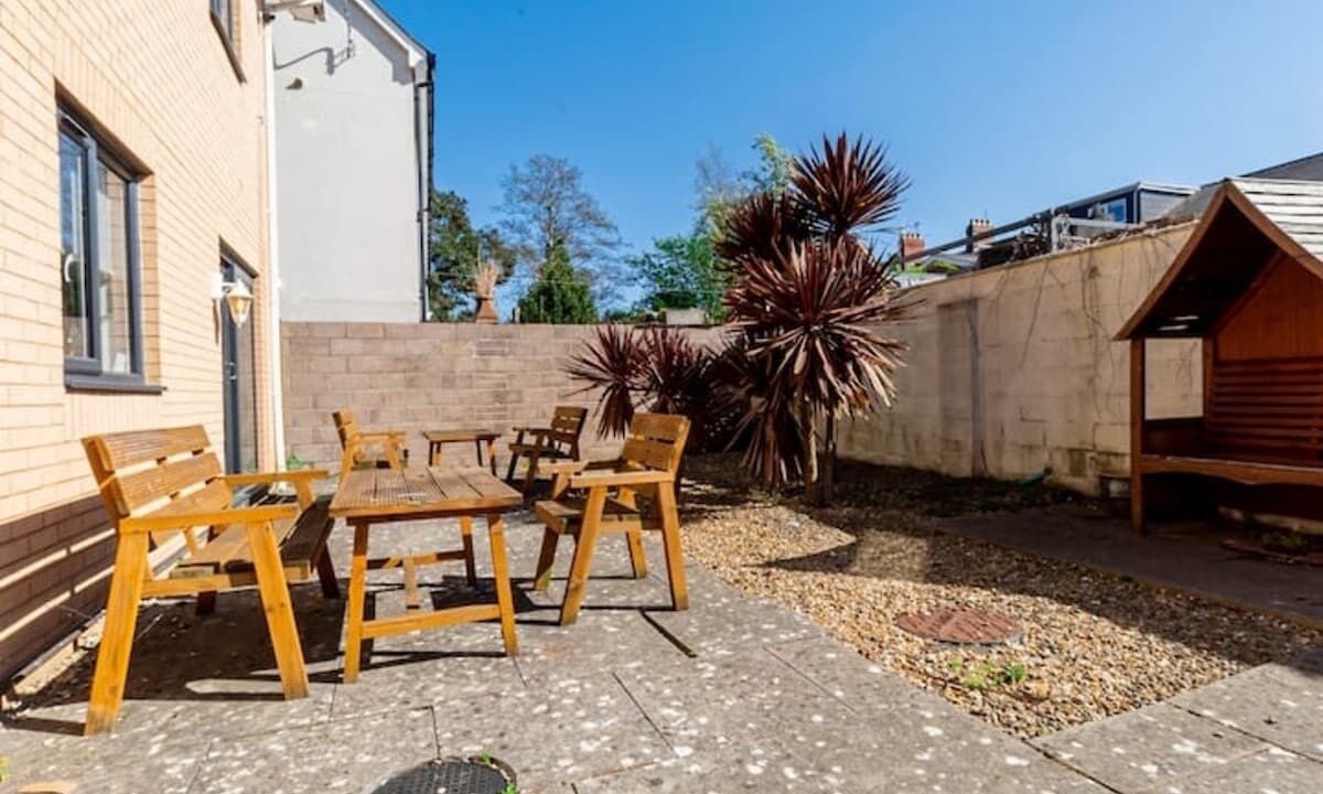 Photo of Outdoor in Plasnewydd