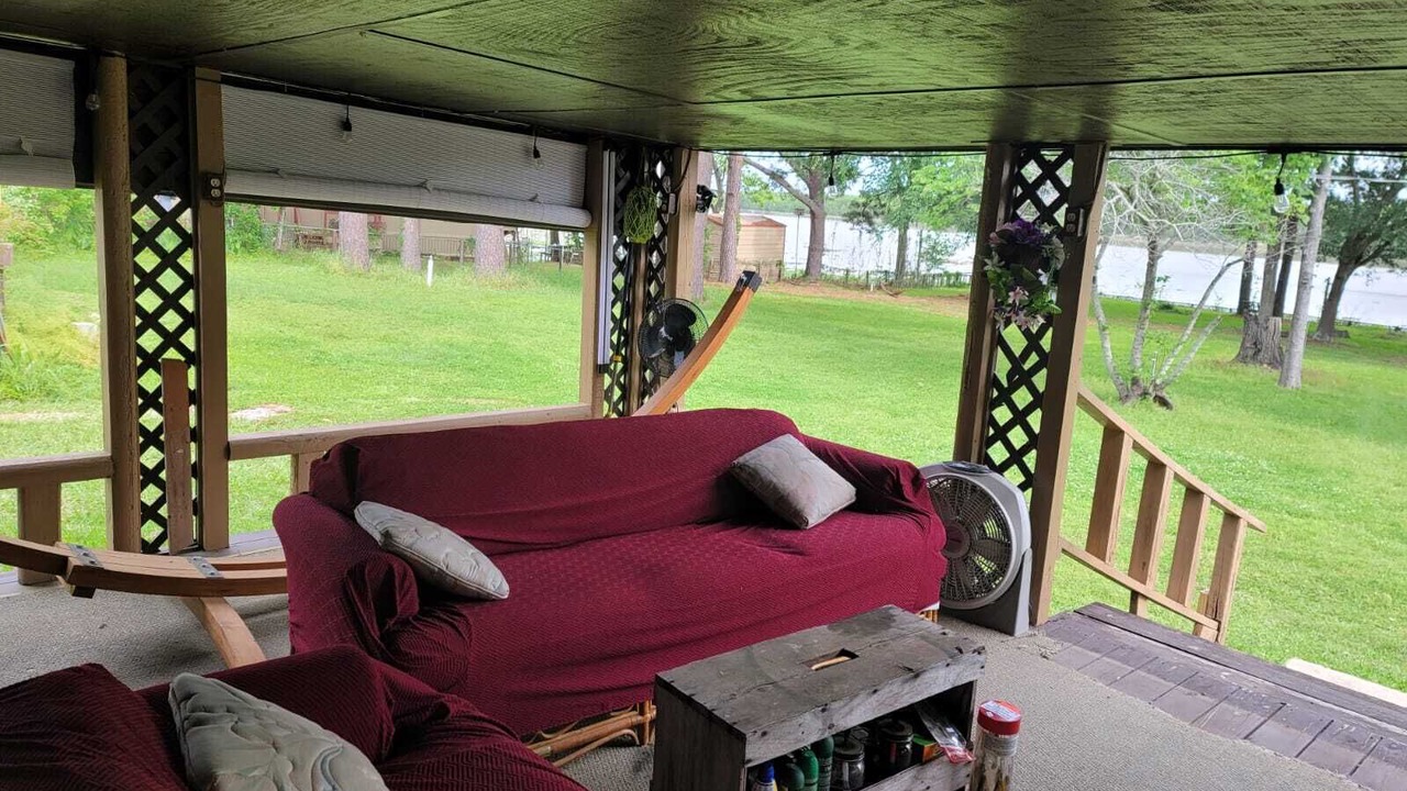 Photo of Livingroom in Trinity