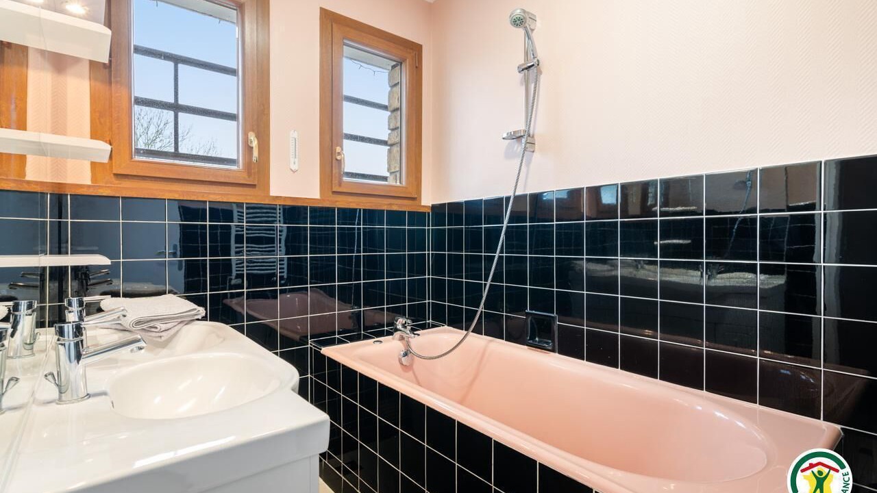Photo of Bathroom in Villers-sous-Foucarmont