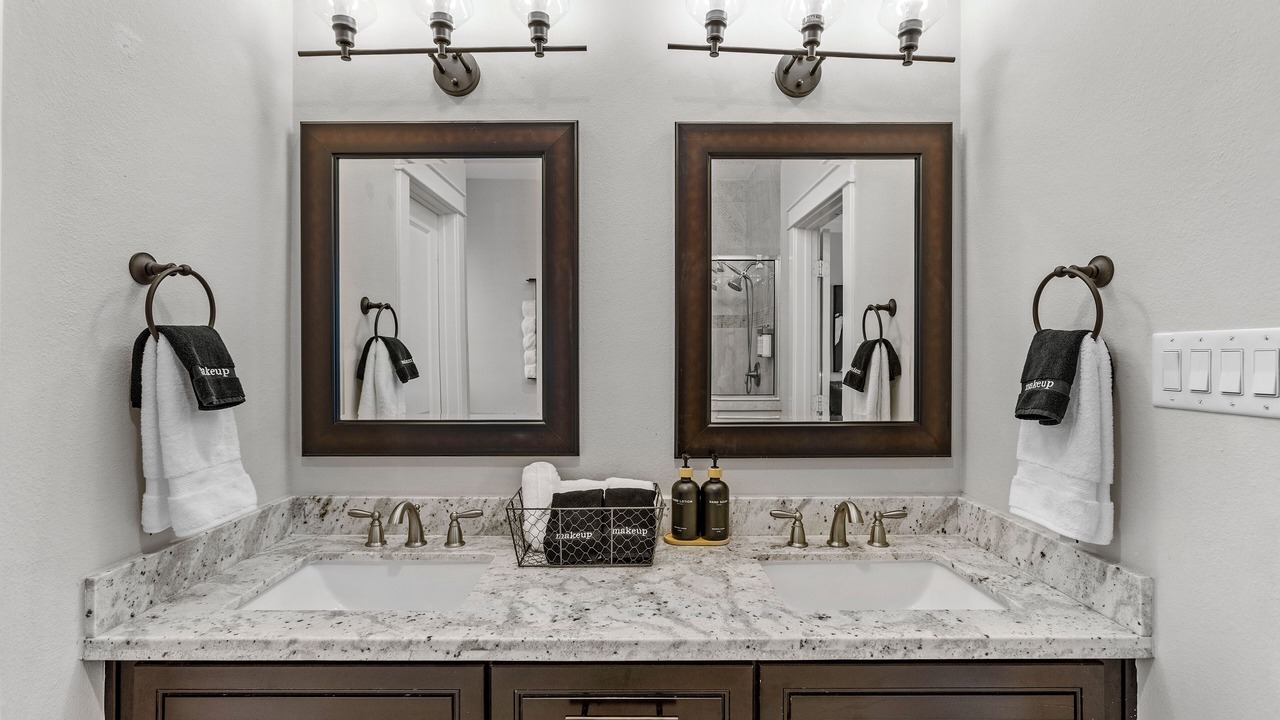 Photo of Bathroom in Greater Heights