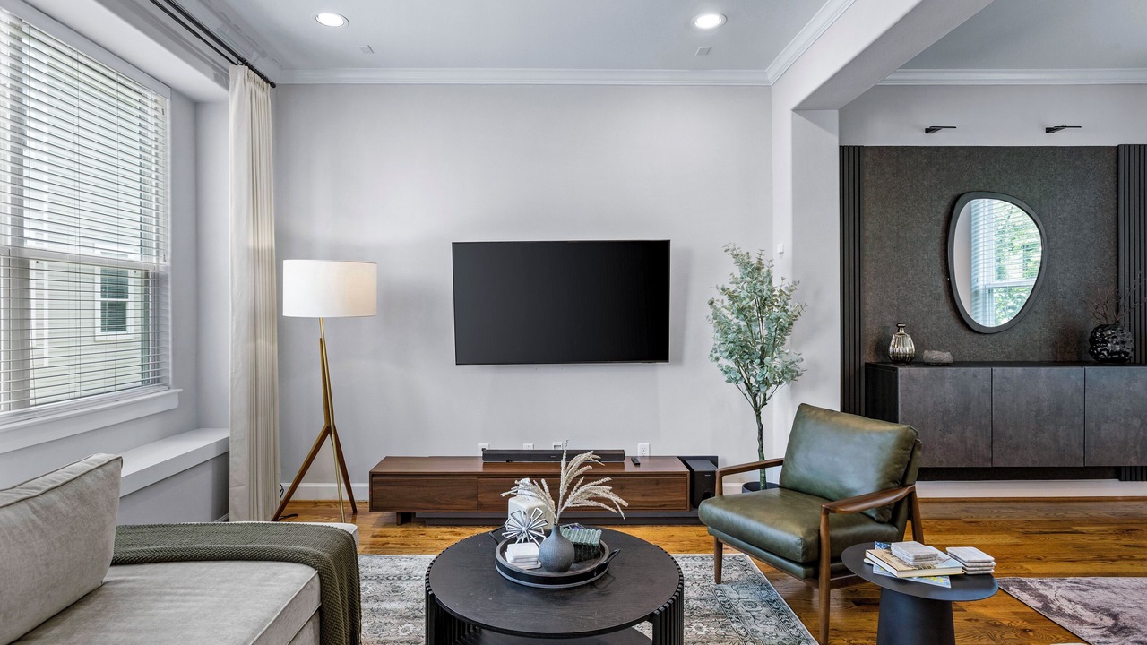 Photo of Livingroom in Greater Heights