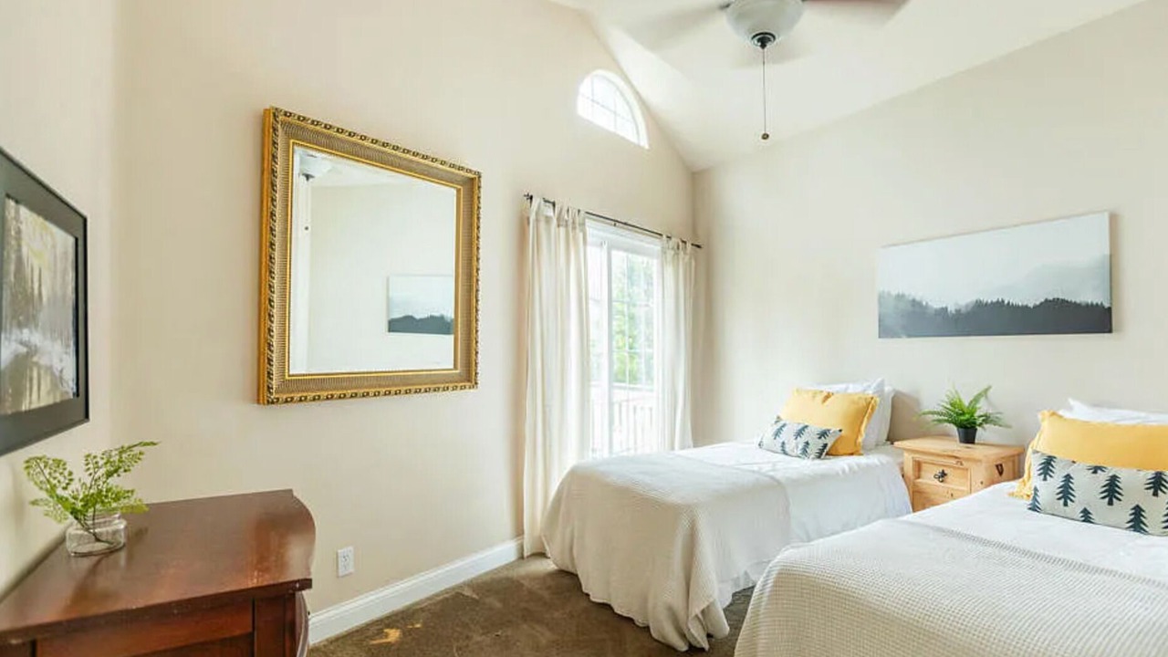 Photo of Bedroom in Cedar Glen
