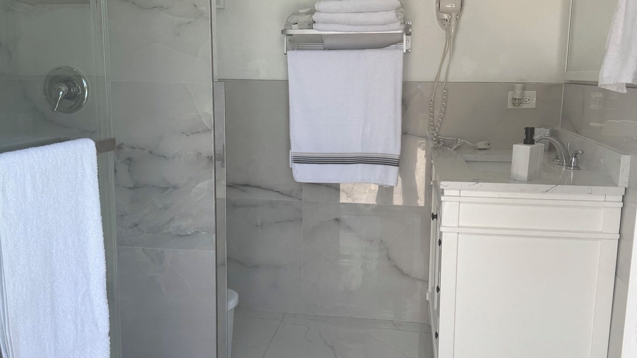 Photo of Bathroom in Ludlam