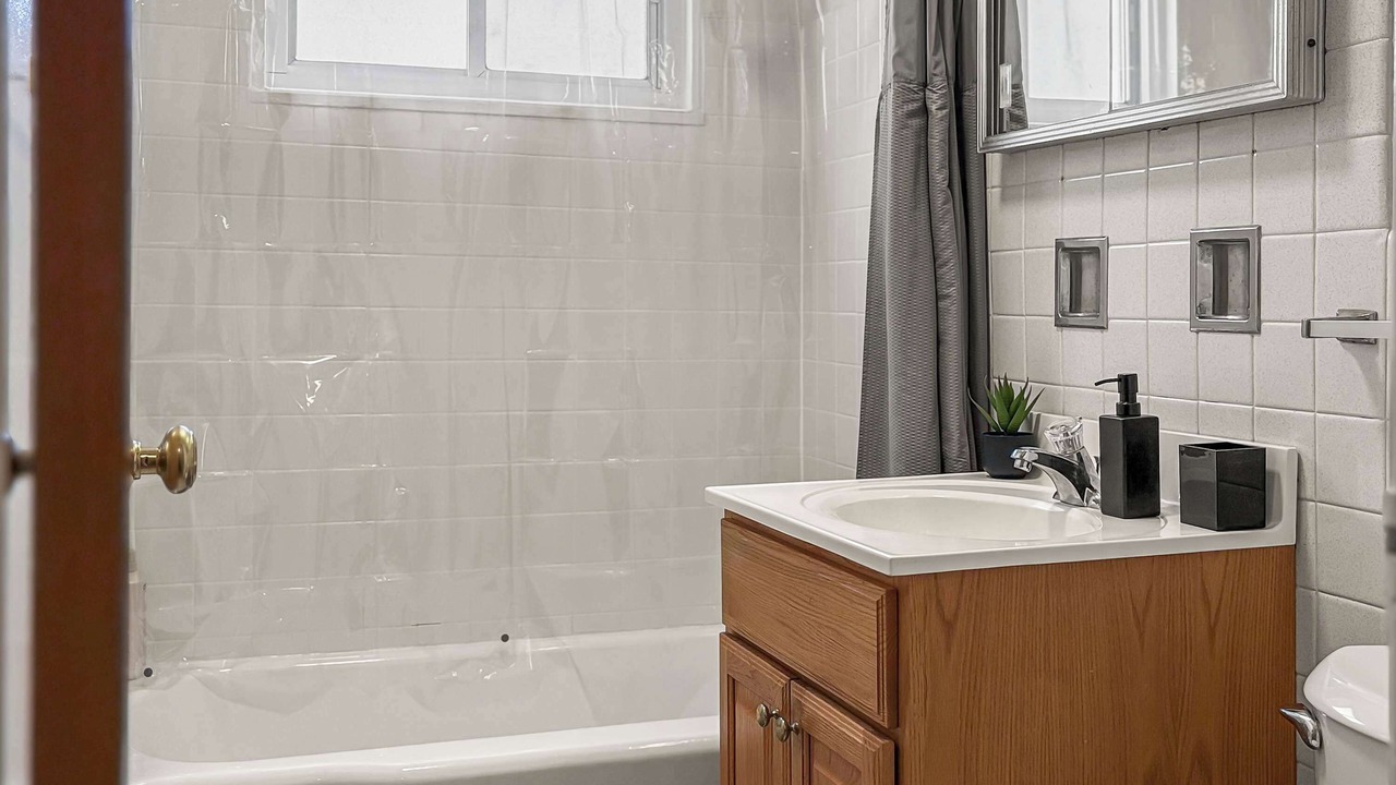 Photo of Bathroom in Skokie