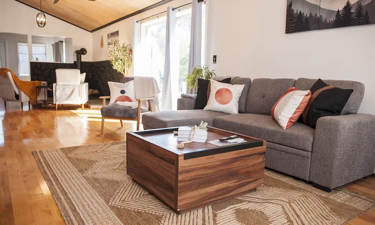 Photo of Livingroom in Town of Conesville