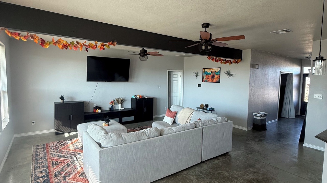 Photo of Livingroom in Williamson County
