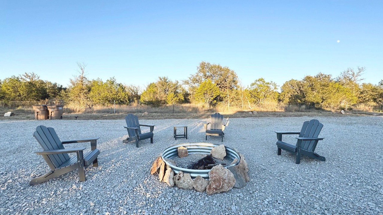 Photo of Outdoor in Rochelle