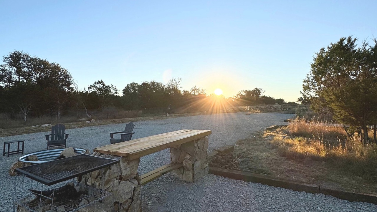 Photo of Outdoor in Rochelle