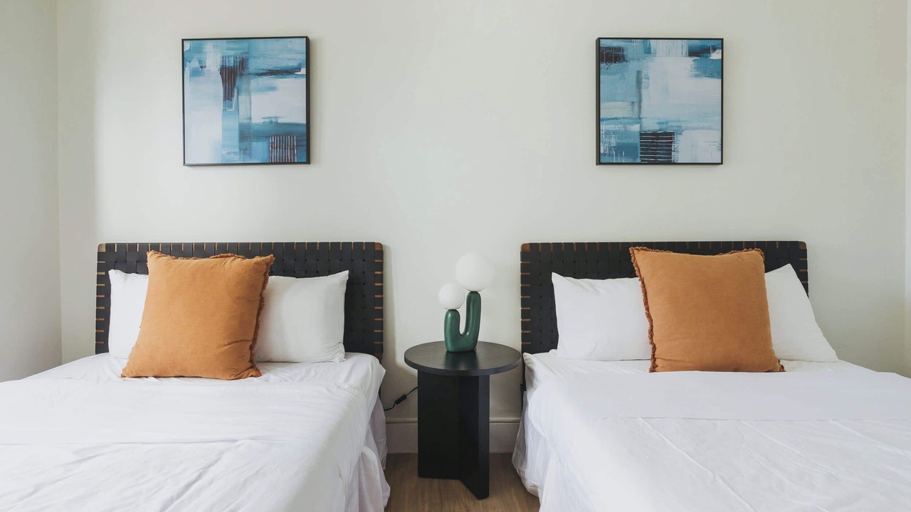 Photo of Bedroom in Near North Side