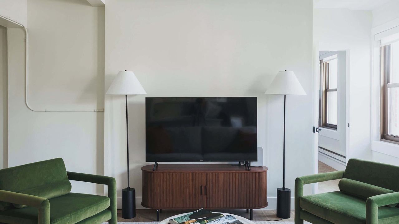 Photo of Livingroom in Near North Side