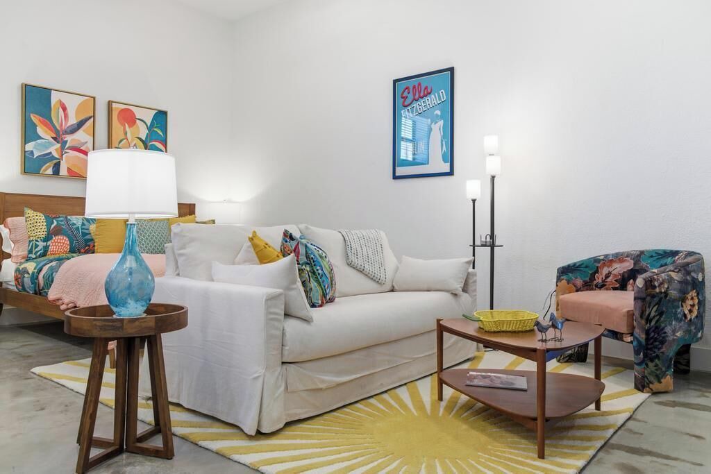Photo of Livingroom in Downtown Jacksonville