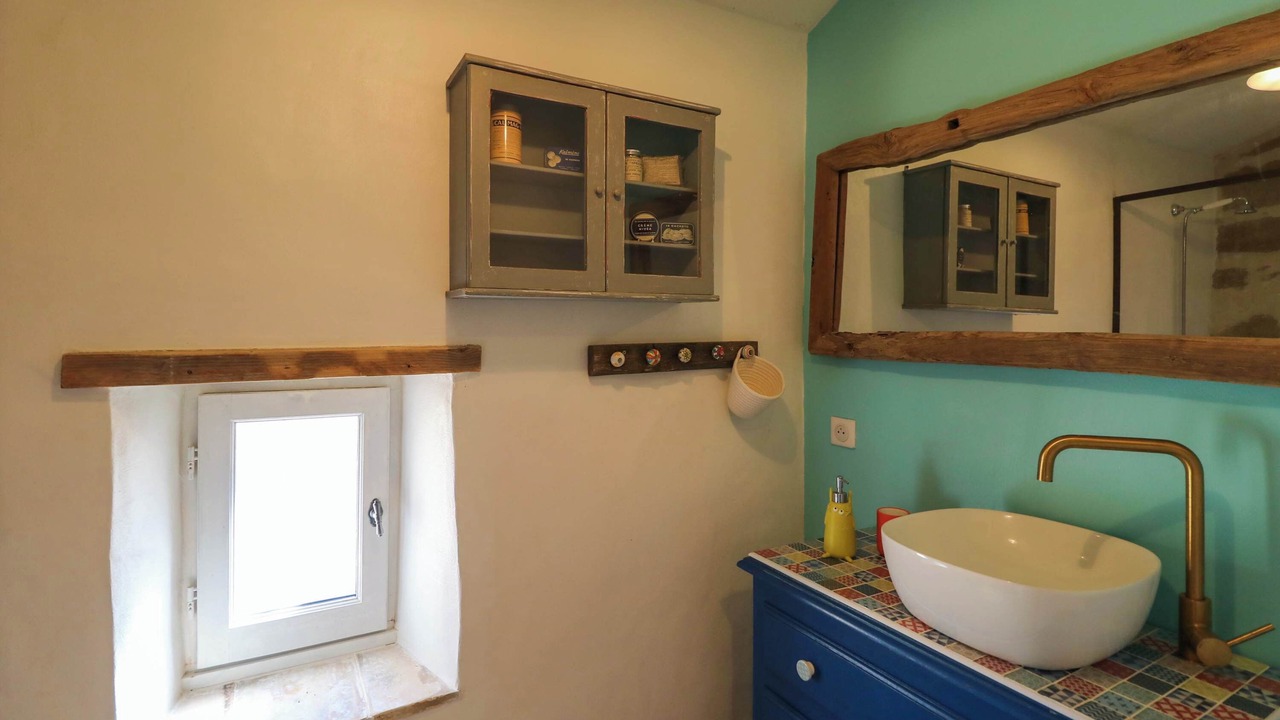 Photo of Bathroom in Saint-Laurent-La-Vernede