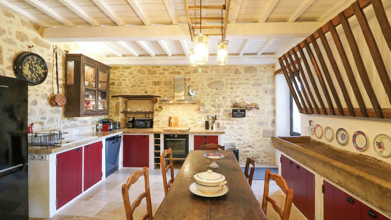 Photo of Kitchen in Saint-Laurent-La-Vernede