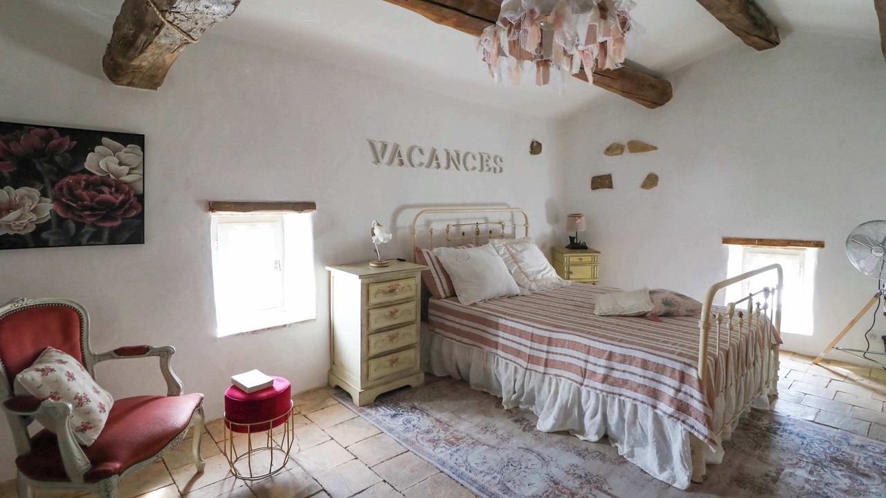 Photo of Bedroom in Saint-Laurent-La-Vernede