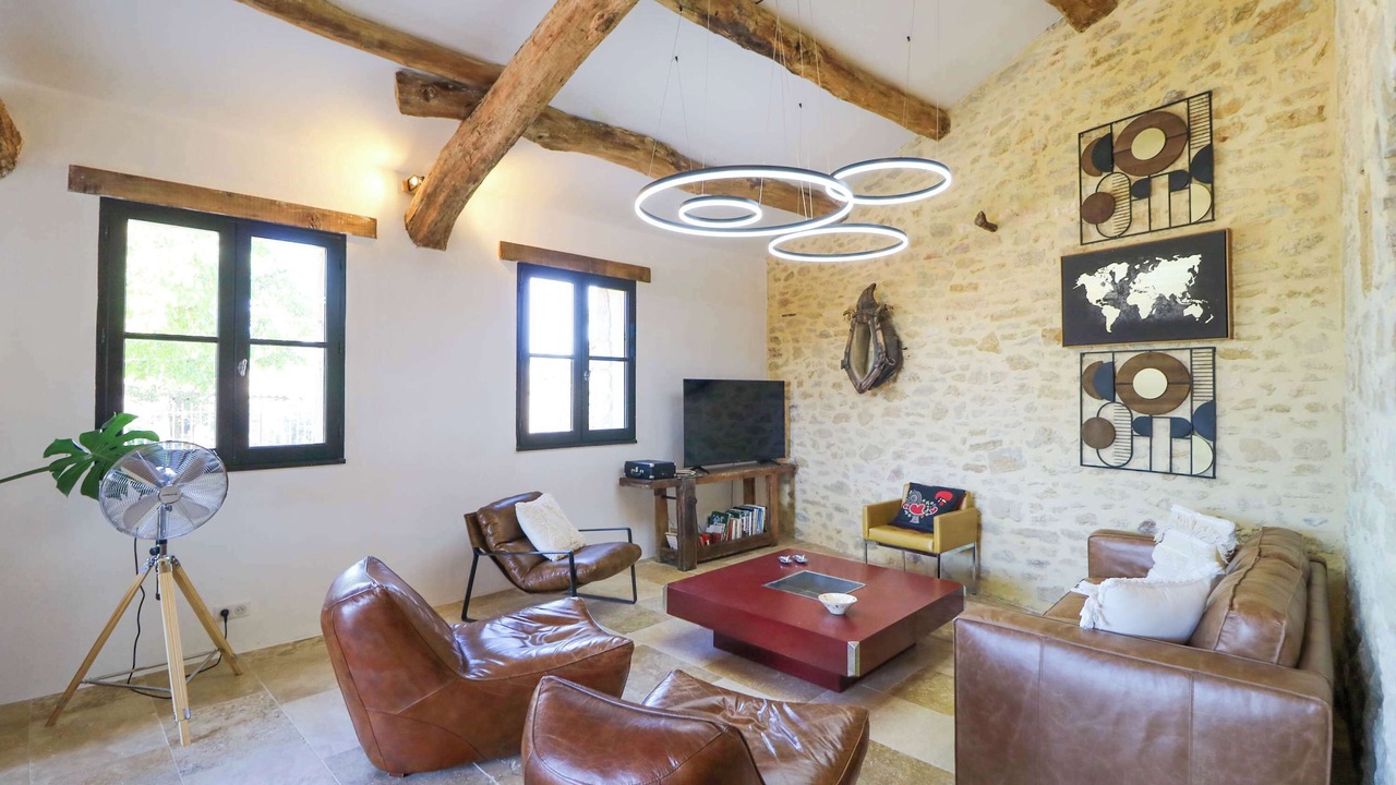 Photo of Livingroom in Saint-Laurent-La-Vernede