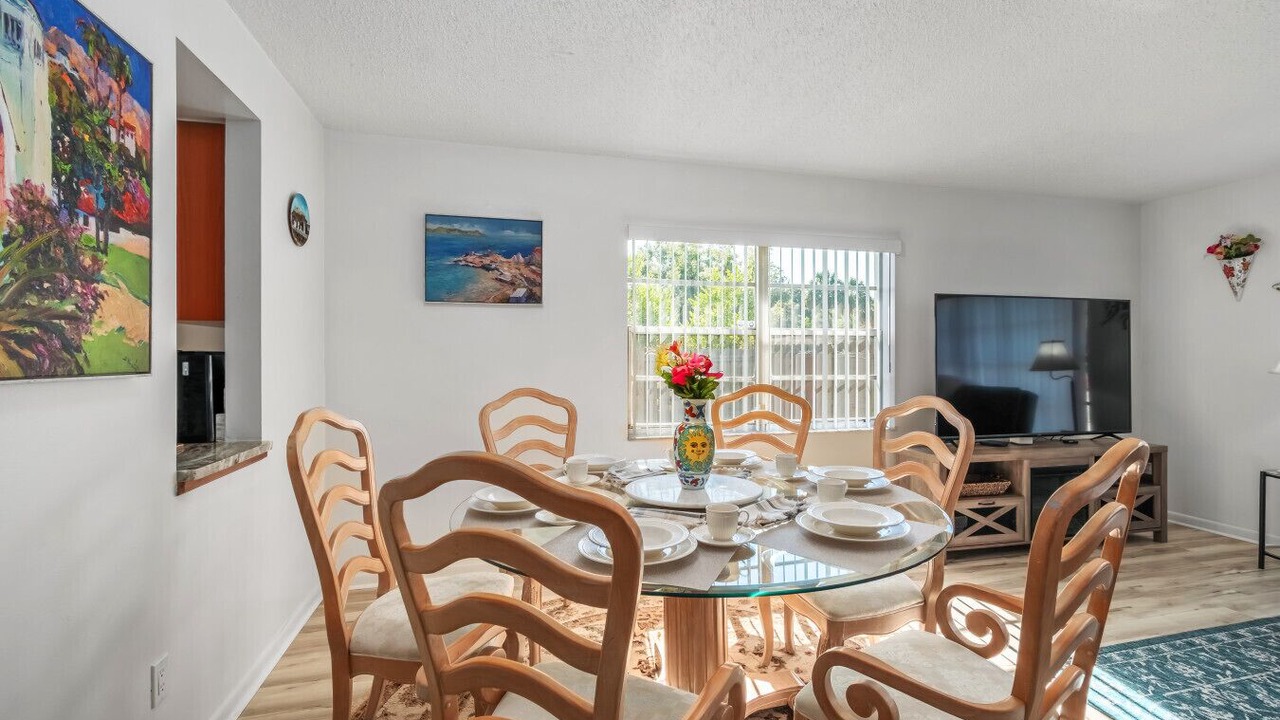 Photo of Bedroom in Silver Springs Shores