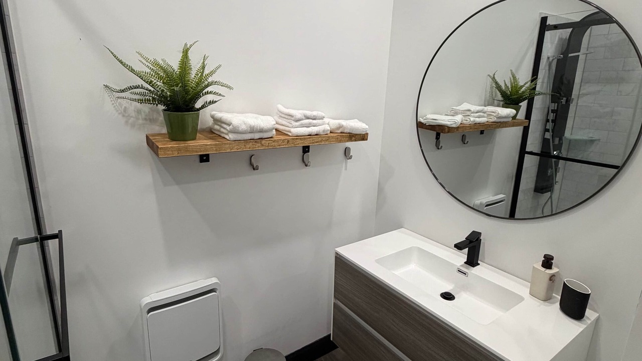 Photo of Bathroom in Saint-David-de-Falardeau