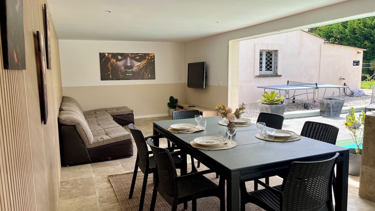 Photo of Outdoor in Entraigues-sur-la-Sorgue