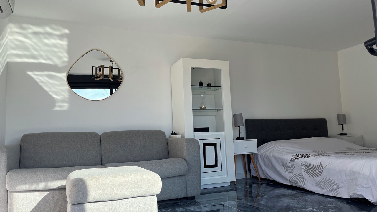 Photo of Bedroom in Entraigues-sur-la-Sorgue