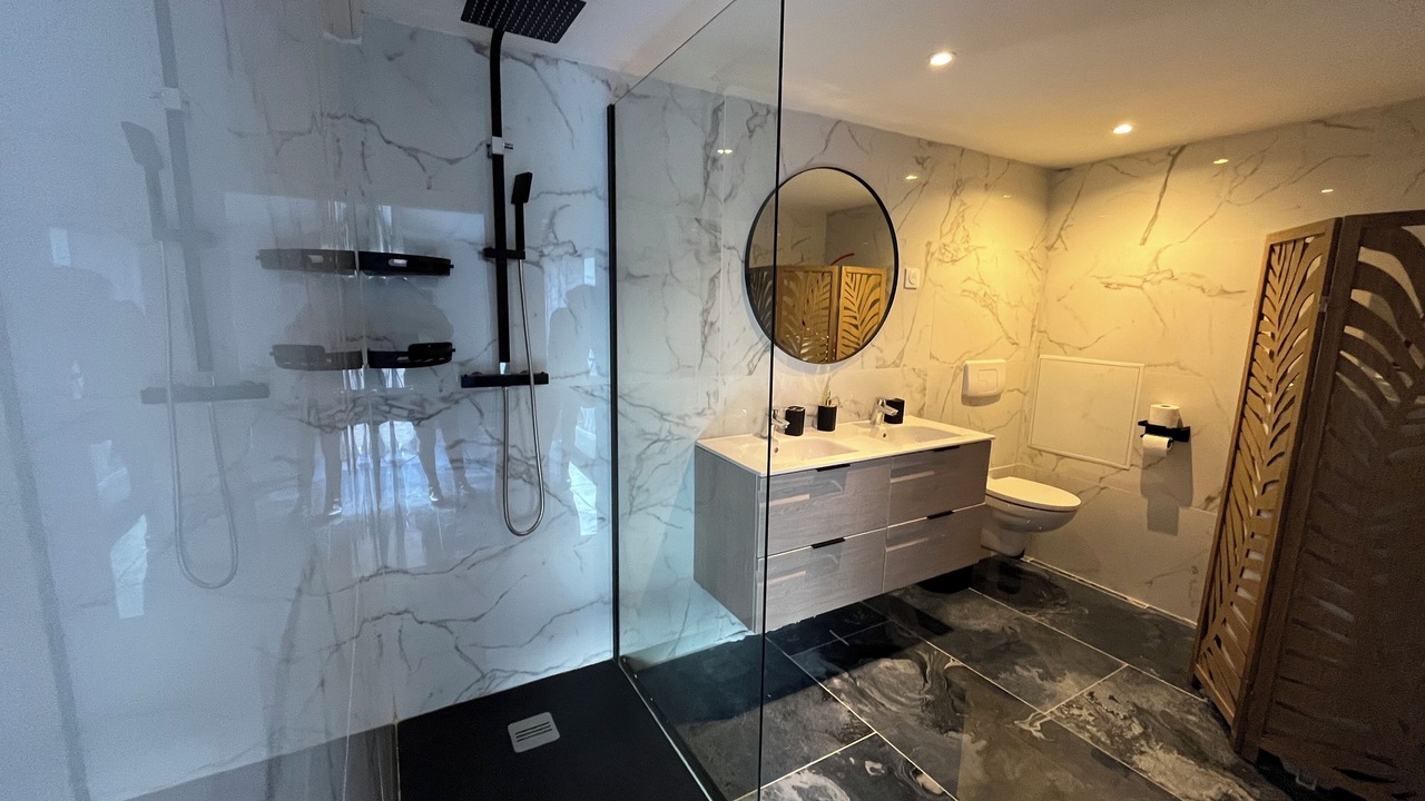 Photo of Bathroom in Entraigues-sur-la-Sorgue