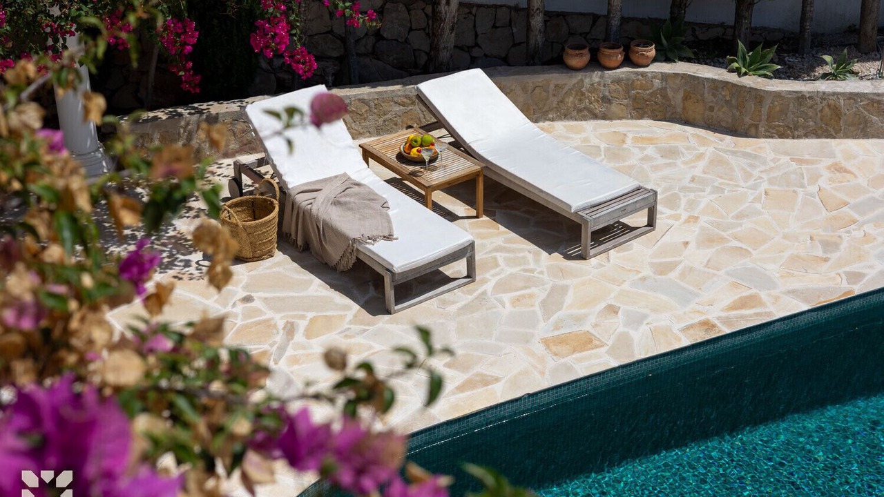 Photo of Outdoor in Arnella