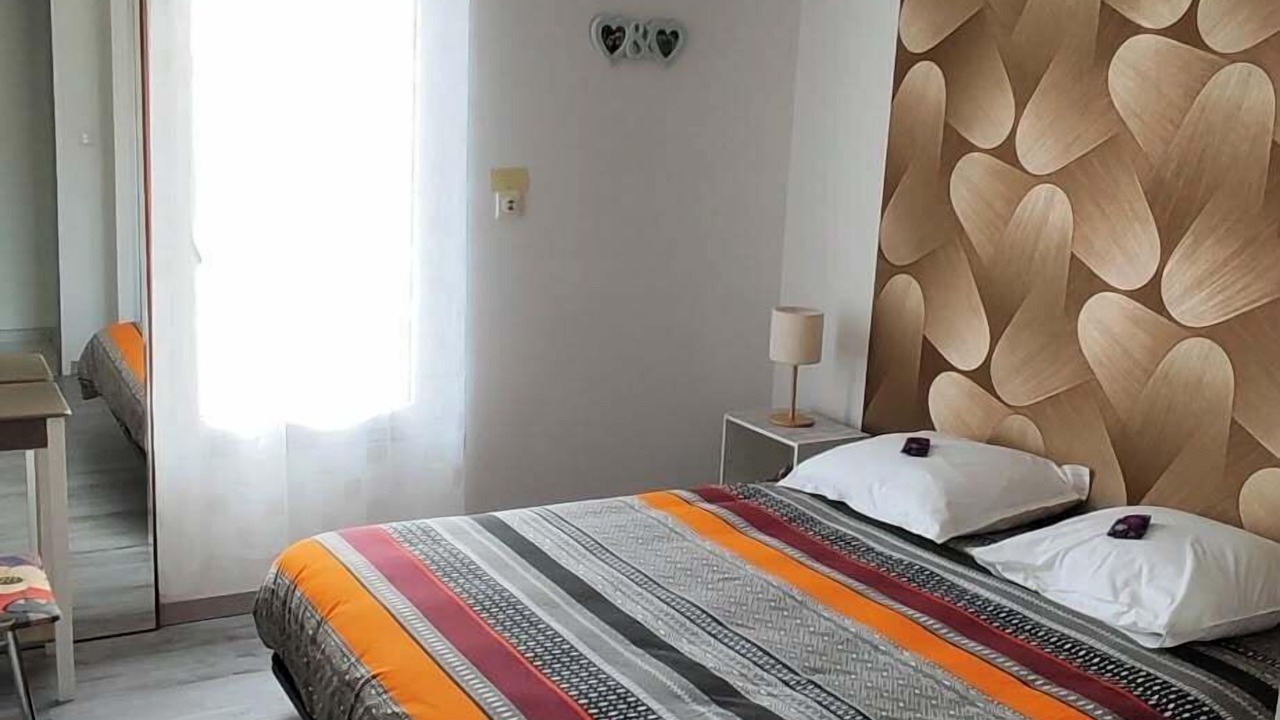 Photo of Bedroom in Thezy-Glimont
