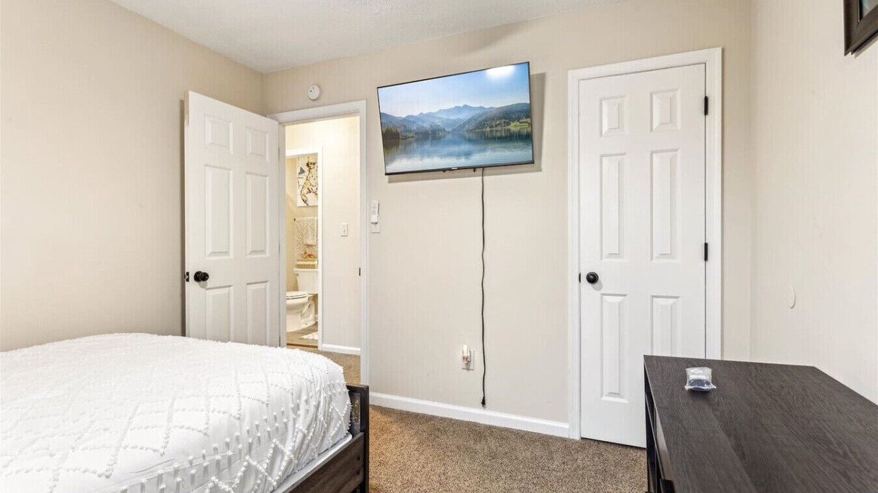 Photo of Bedroom in Northwest
