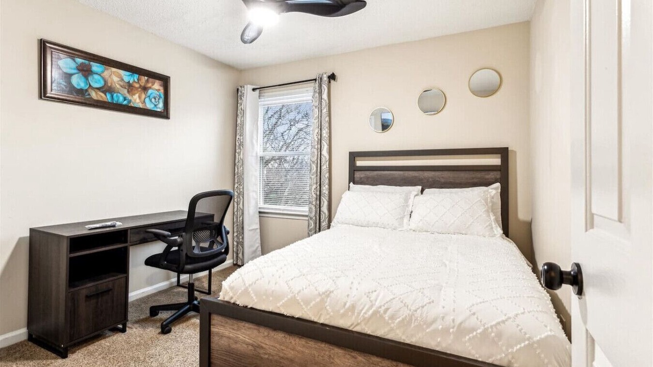 Photo of Bedroom in Northwest