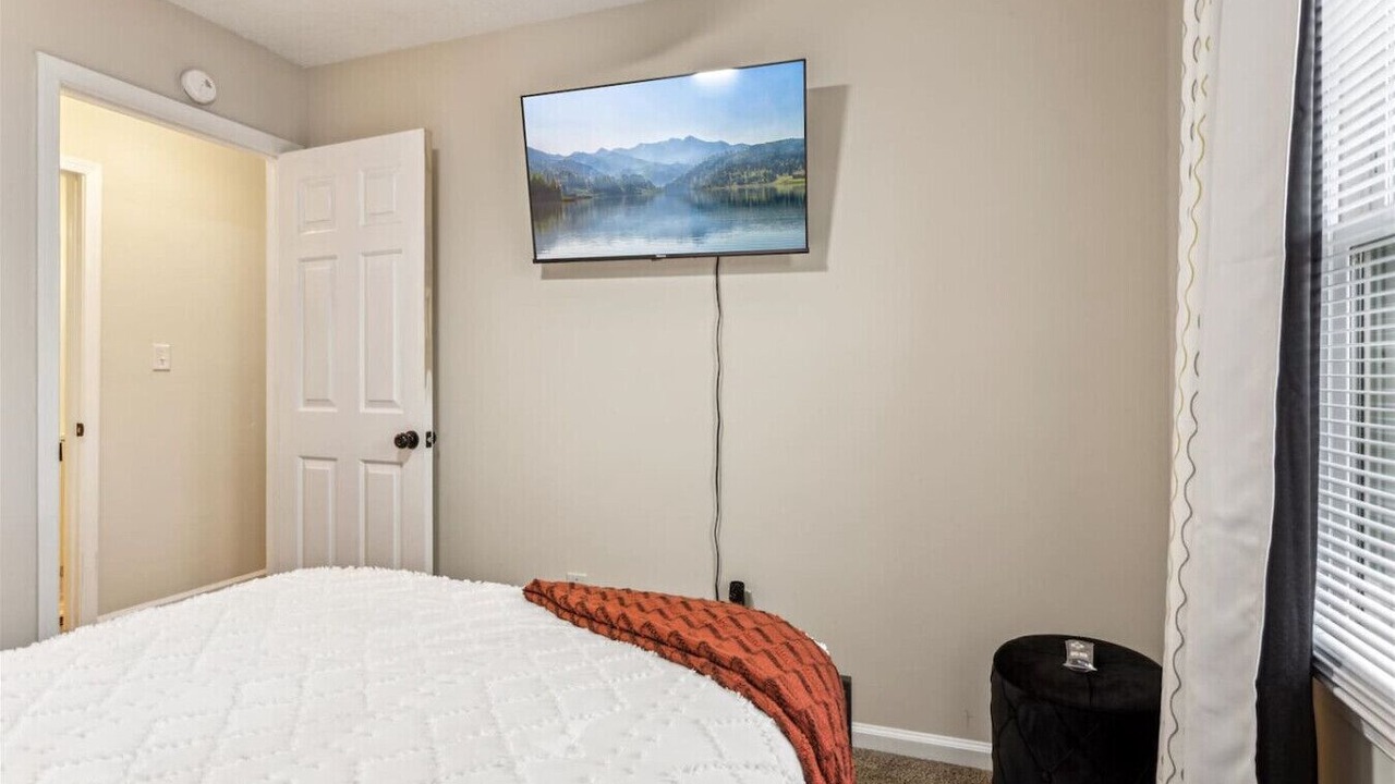 Photo of Bedroom in Northwest