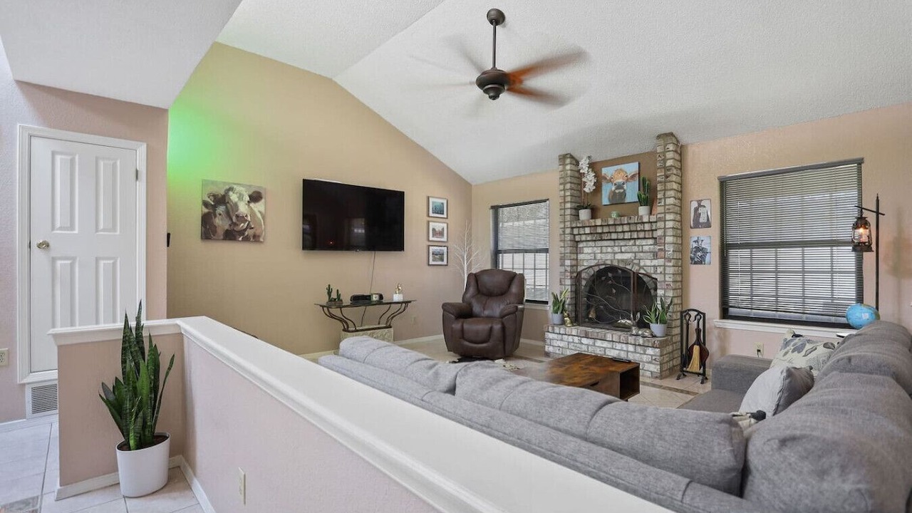 Photo of Livingroom in El Paso