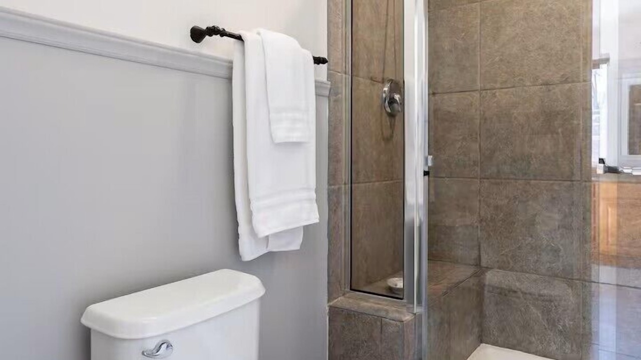 Photo of Bathroom in Southwest Garden