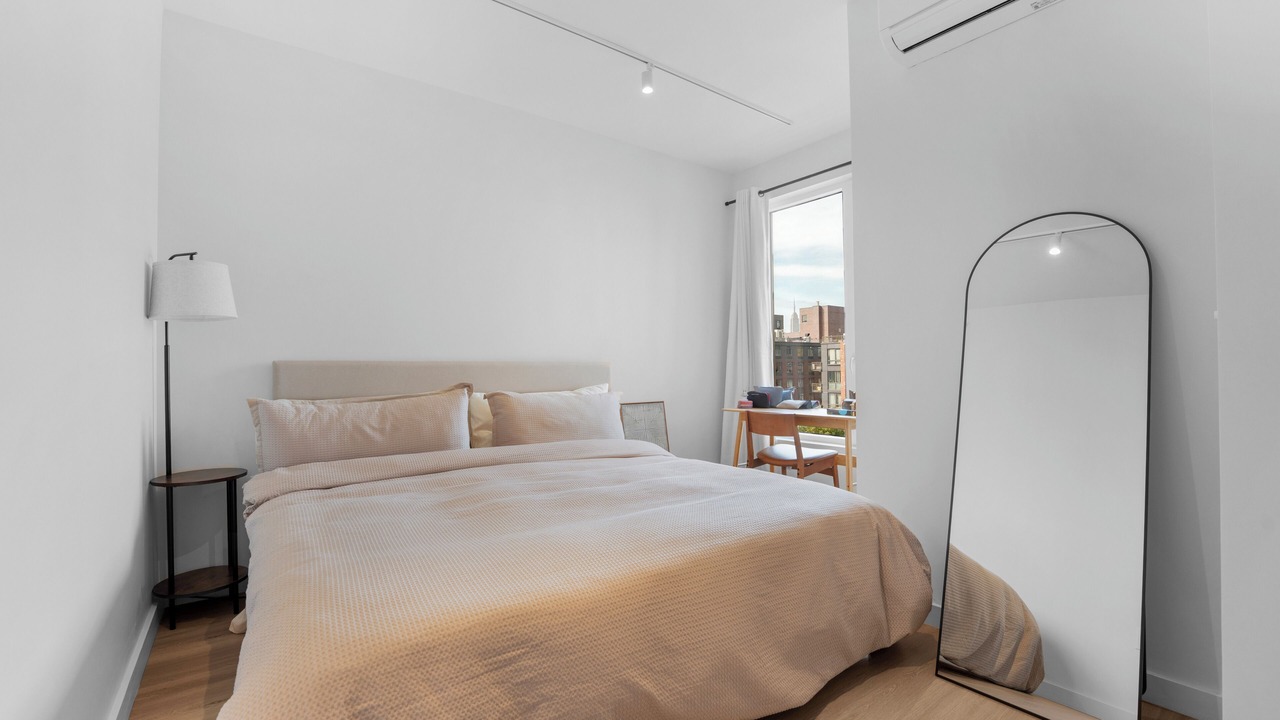 Photo of Bedroom in Greenpoint