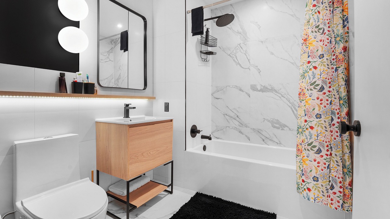 Photo of Bathroom in Greenpoint