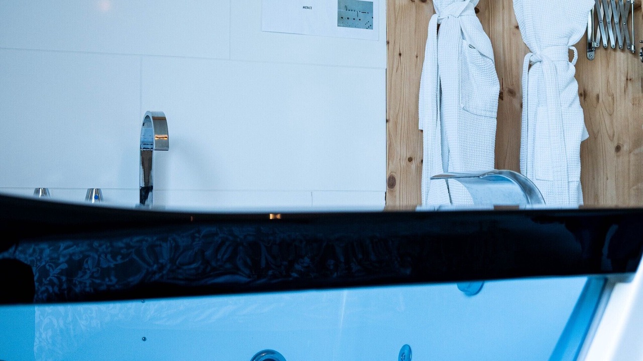 Photo of Bathroom in Saint-Savin