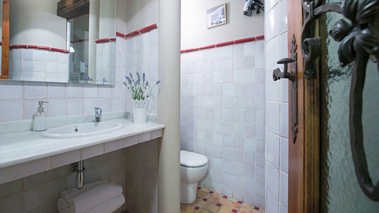 Photo of Bathroom in Haro