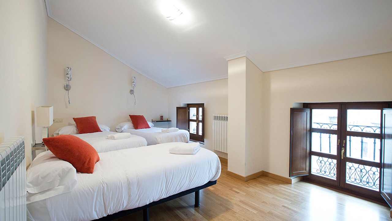 Photo of Bedroom in Haro