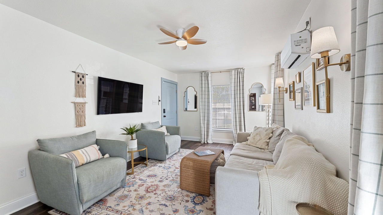 Photo of Livingroom in Kessler