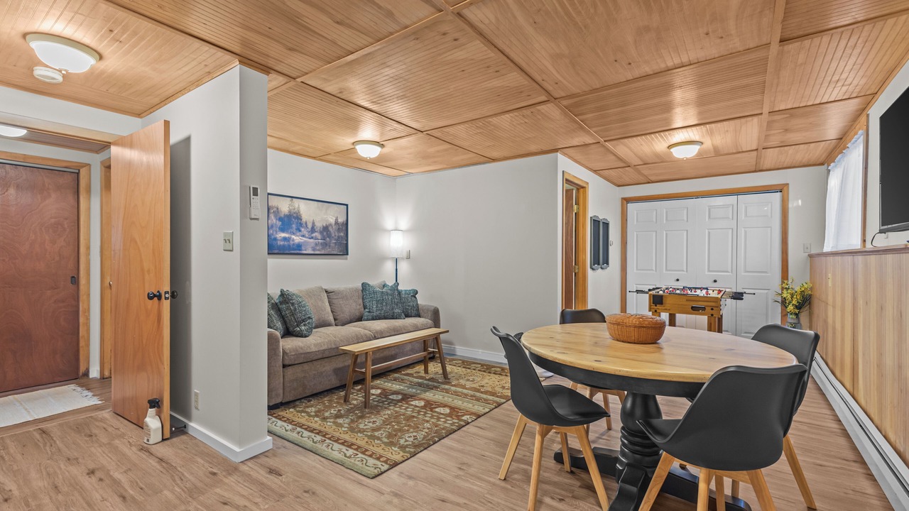 Photo of Livingroom in Stowe Hollow