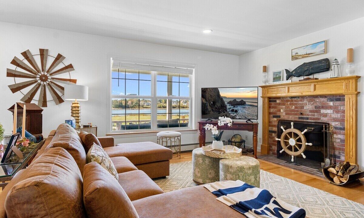 Photo of Livingroom in Owls Head
