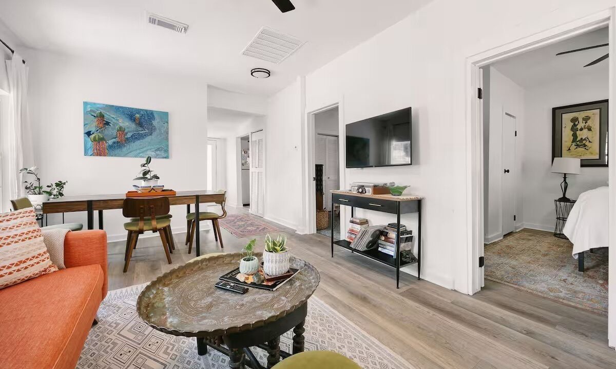 Photo of Livingroom in Blackshear-Prospect Hill